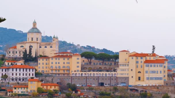 Cityscape Sanremo Італія Житлові Будинки Виконані Класичному Стилі Церква Пагорбі — стокове відео