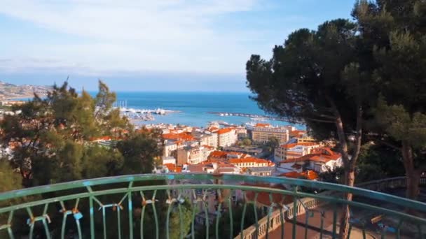 Cityscape Sanremo Από Την Άποψη Της Ιταλίας Κατοικίες Κλασικό Στυλ — Αρχείο Βίντεο