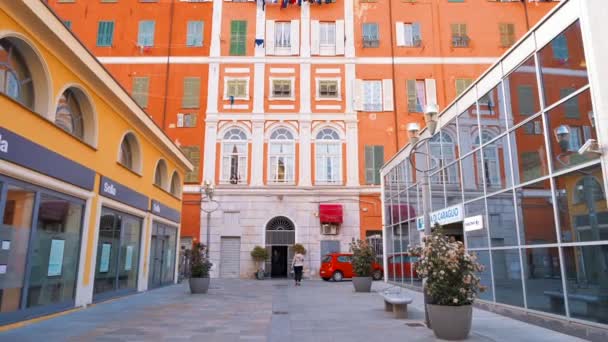 Sanremo Italien Maj 2022 Stadsbilden Bostadsbyggnad Traditionell Stil Gågata Framför — Stockvideo