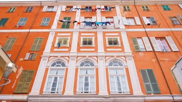 Wohnhaus Traditionellen Stil Mit Orangefarbener Fassade Sanremo Italien — Stockvideo