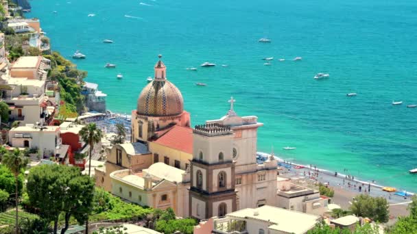 Paisagem Rua Positano Localizada Costa Mar Tirreno Itália Fileiras Edifícios — Vídeo de Stock