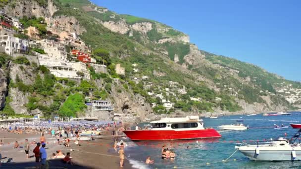 Positano Olaszország Május 2022 Kilátás Tirrén Tengerparton Található Városra Kikötött — Stock videók