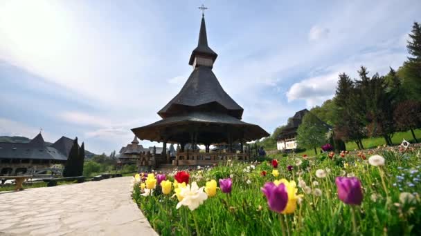 Άποψη Της Μονής Μπαρσάνα Ρουμανία Εσωτερική Αυλή Κιόσκι Και Άλλα — Αρχείο Βίντεο