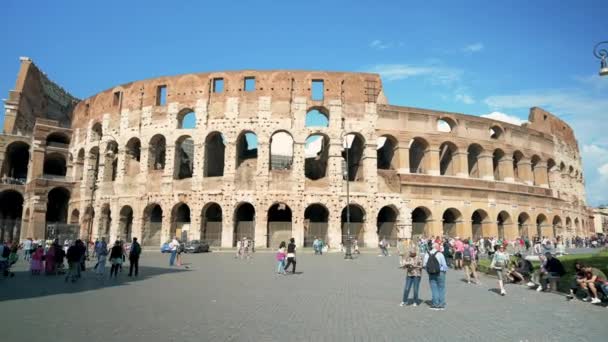 Roma Itália Maio 2022 Coliseu Localizado Centro Cidade Antiga Monte — Vídeo de Stock