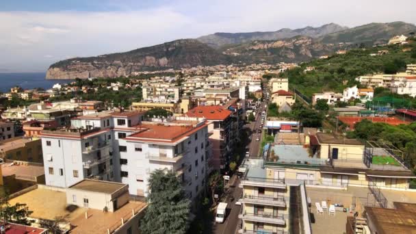 Drone View Sorrento Italy Inglés Múltiples Edificios Residenciales Hechos Estilo — Vídeo de stock