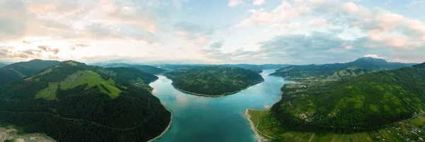 Vista Panorámica Aérea Del Dron Naturaleza Los Cárpatos Rumania Lago —  Fotos de Stock