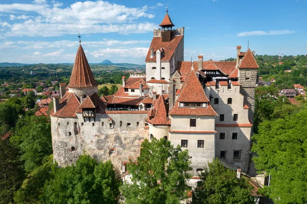 Aerial Drone Wide View Bran Castle Romania Medieval Castle Carpathians — Stockfoto