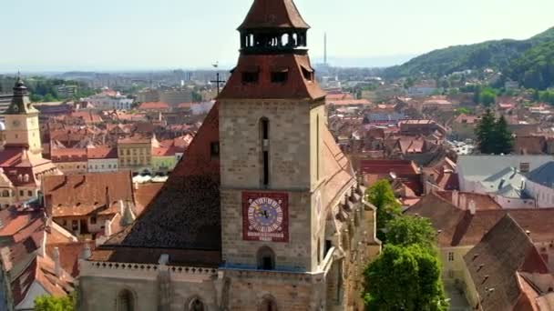 Luchtfoto Van Zwarte Kerk Het Oude Centrum Van Brasov Roemenië — Stockvideo