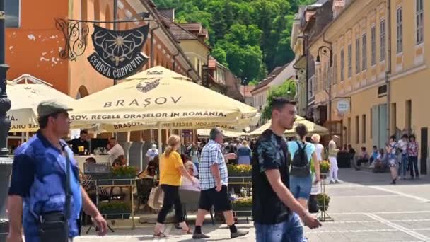 Brasov Romania June 2022 View Old City Centre Pedestrean Street — 图库视频影像