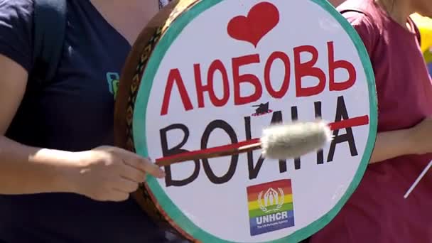 Chisinau Moldova June 2022 Say War Yes Love Written Woman — Stock video