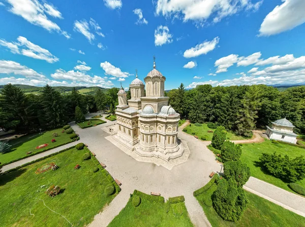 Aerial Drone Wide View Curtea Arges Monastery Romania Gardens — 스톡 사진