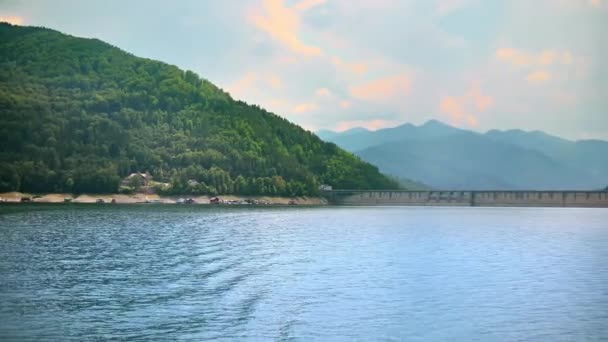 View Bicaz Lake Dam Romania Hills Covered Lush Forest — Vídeos de Stock