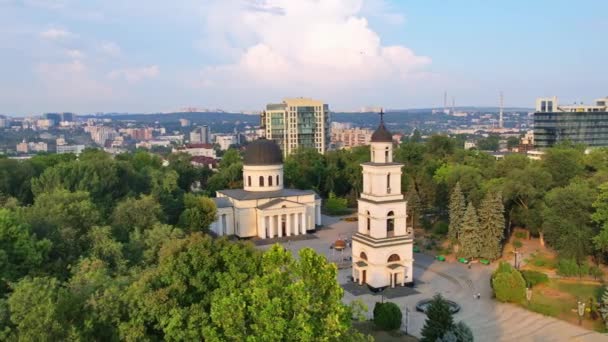 Aerial Drone View Chisinau Downtown Sunset Central Park Cathedral Bell — Stock Video