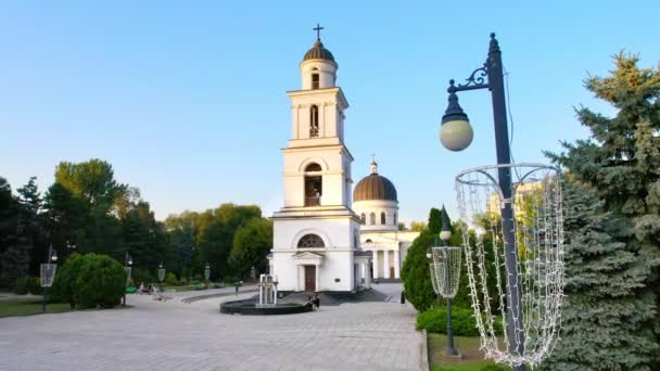 Vista Aérea Drone Centro Chisinau Pôr Sol Parque Central Catedral — Vídeo de Stock