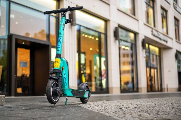 Berlín Alemania Septiembre 2022 Vista Cercana Scooter Compartido Eléctrico Tier — Foto de Stock