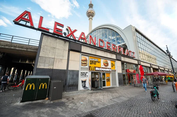 Berlin Germål September 2022 Street View Alexanderplatz Plass Med Flere – stockfoto