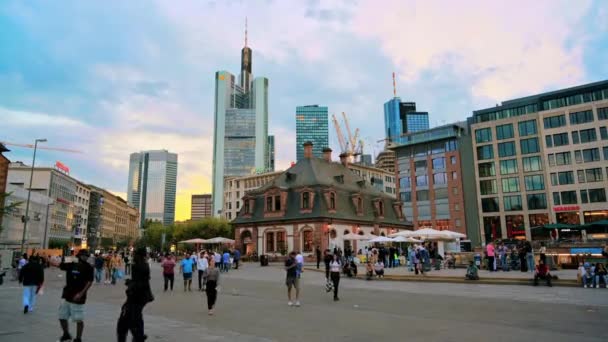 Frankfurt Duitsland September 2022 Street View City Downtown Evening Groot — Stockvideo