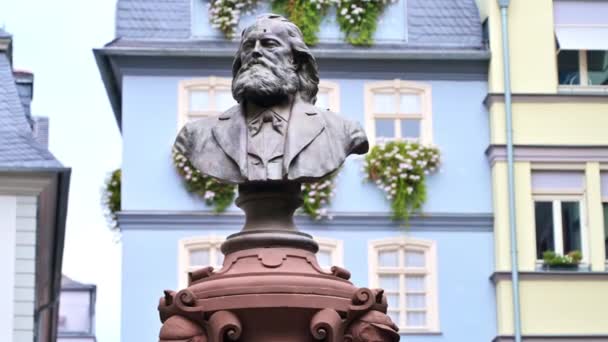 Frankfurt Germany September 2022 Stoltze Fountain Bust Located Old Town — стокове відео