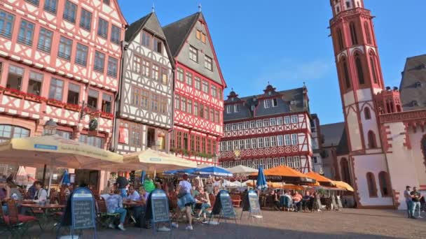Frankfurt Alemania Septiembre 2022 Vista Del Roemerberg Plaza Con Antigua — Vídeo de stock