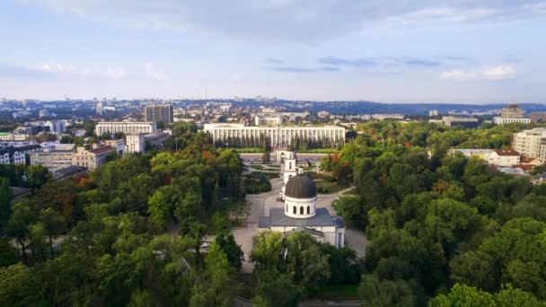 Flygdrönare Utsikt Över Chisinau Centrum Vid Soluppgången Moldavien Panoramautsikt Över — Stockvideo