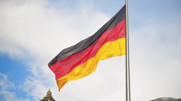 Bandera Alemana Ondeando Viento Berlín Alemania — Vídeos de Stock