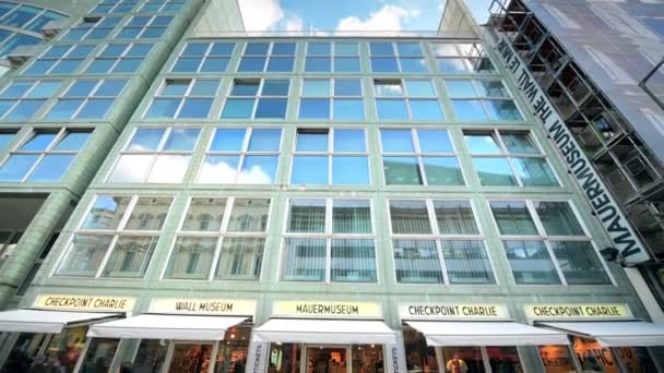 Berlin Germany September 2022 View Checkpoint Charlie Museum Road Front — Stock Video