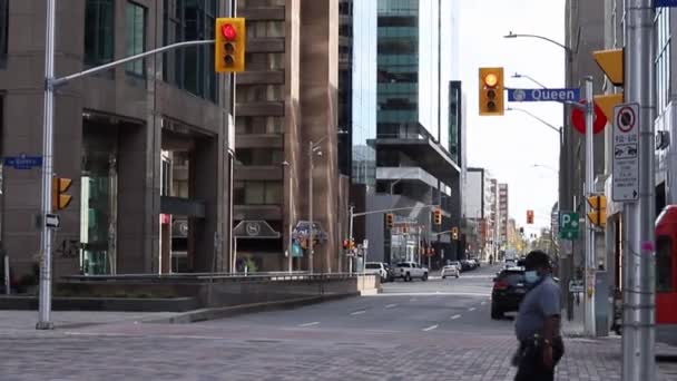 Vista del paisaje urbano con rascacielos en el centro de Ottawa, Canadá. — Vídeos de Stock