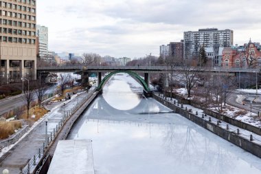 Kışın Kanada, Ottawa 'da Rideau Kanalı