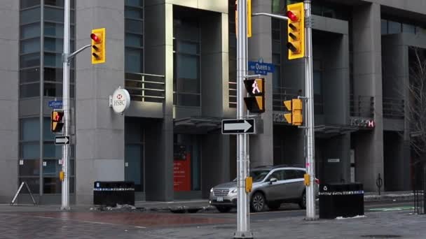 Cityscape view with crossroads in downtown Ottawa, Canada. — Stock video