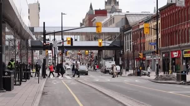Rideau Street in der Innenstadt von Ottawa, Kanada. — Stockvideo