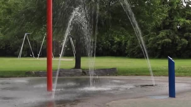 Almofada Respingo Balanços Parque Infantil Parque Público Local Dia Verão — Vídeo de Stock
