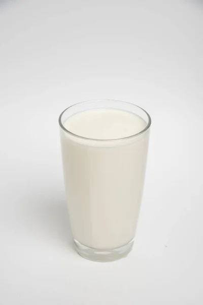 Melk Glas Closeup Witte Achtergrond — Stockfoto