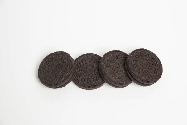 Csokoládé Cookie Krém Kitöltése Elszigetelt Fehér Háttér — Stock Fotó