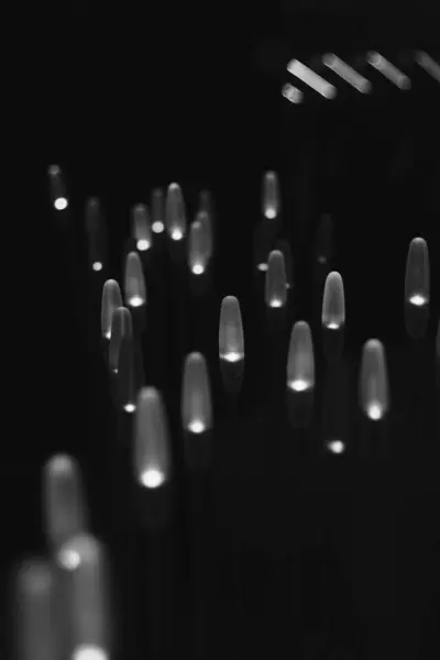 Крупный План Светодиодной Лампочки Овальные Лампы Металлических Подставках — стоковое фото