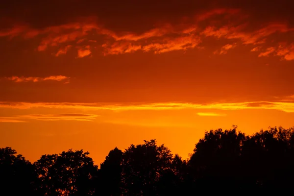 Feurig Orangefarbener Abendhimmel Schöner Himmel — Stockfoto