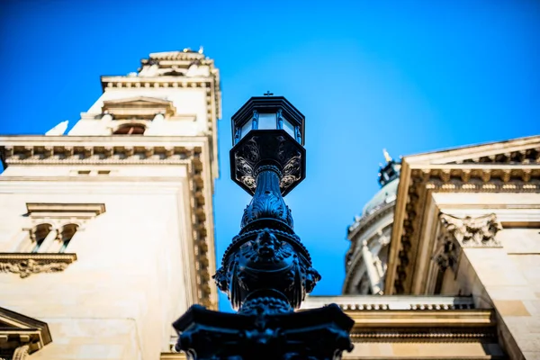 Design Typique Lampadaire Budapest Hongrie Fond Bleu Flou — Photo