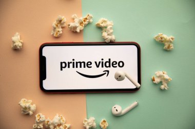 Tula, Rusya - 07 Eylül 2021: iPhone ekranında Prime Video logosu