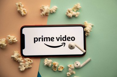 Tula, Rusya - 07 Eylül 2021: iPhone ekranında Prime Video logosu