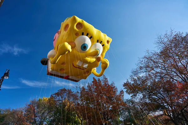 Manhattan Usa November 2021 Huge Spongebob Square Pants Balloon Shown — Stock Photo, Image