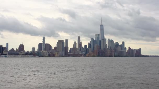Downtown Manhattan Von Hoboken Aus Gesehen Dunkle Wolken Ziehen Über — Stockvideo