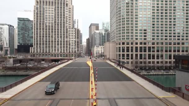 Chicago Illinois Usa November 2019 Columbus Drive Brug Zonder Verkeer — Stockvideo