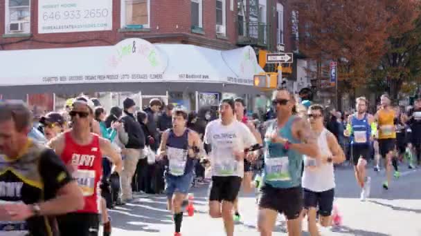 Brooklyn New York Usa November 2019 Löpare New York Marathon — Stockvideo