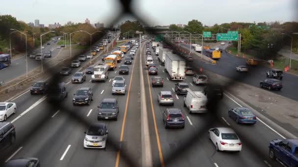 Queens Nueva York Octubre 2019 Tráfico Autopista Long Island Queens — Vídeo de stock