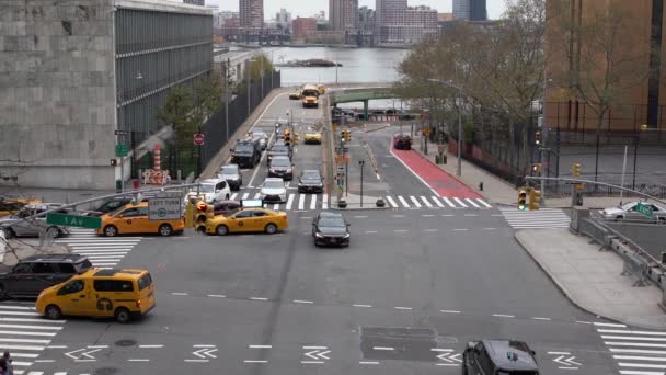 Manhattan Nueva York Noviembre 2019 Tráfico 1St Avenue 42Nd Street — Vídeos de Stock