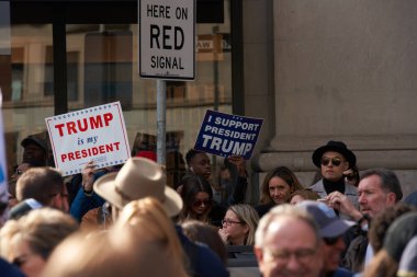 Manhattan, New York, ABD - 11 Kasım. 2019: Trump 'ın destekçileri: Trump benim başkanım. NYC 'de Gaziler Günü Geçidi' nde taraftarlar Trump