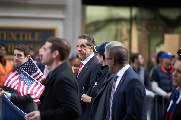 Manhattan Nowy Jork Usa Listopada 2019 Gubernator Andrew Cuomo Spaceruje — Zdjęcie stockowe