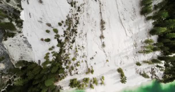 Blick Aus Der Luft Auf Den Pragser See Den Dolomiten — Stockvideo