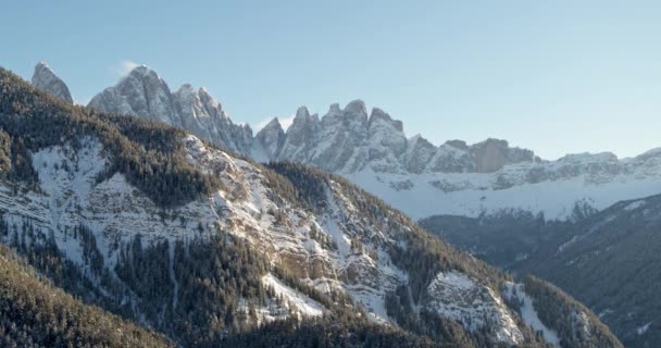 Geisler Bergen Naast Seceda Zuid Tirol Luchtfoto Winter Berglandschap Prachtige — Stockvideo