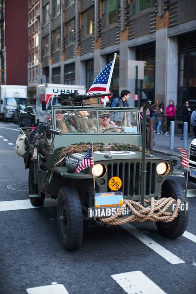 Manhattan Estados Unidos Noviembre 2021 Vehículo Militar Jeep Viejo Nueva —  Fotos de Stock