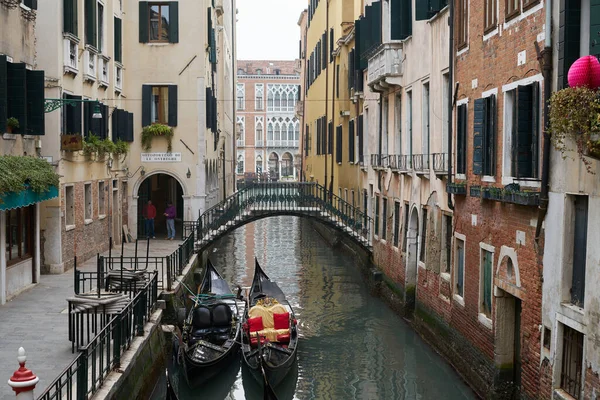 Гондола Канале Венеции Вид Итальянские Каналы Мост — стоковое фото